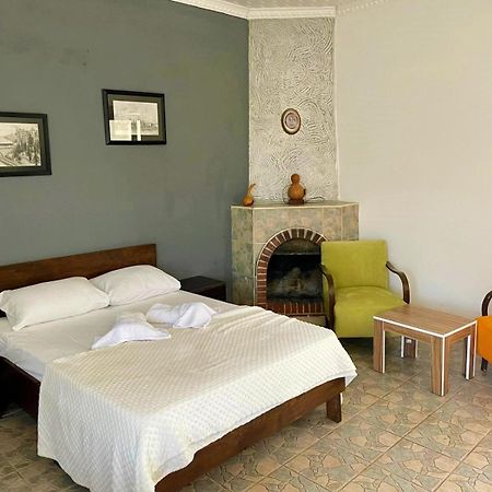 Castle Karpasia Guest House Authentic Atmosphere ! Rizokarpaso ภายนอก รูปภาพ