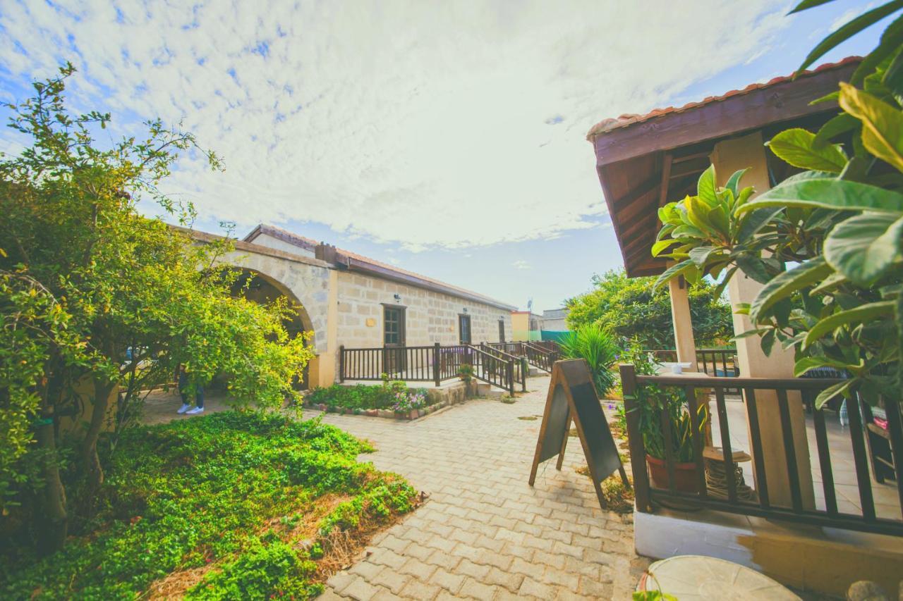 Castle Karpasia Guest House Authentic Atmosphere ! Rizokarpaso ภายนอก รูปภาพ