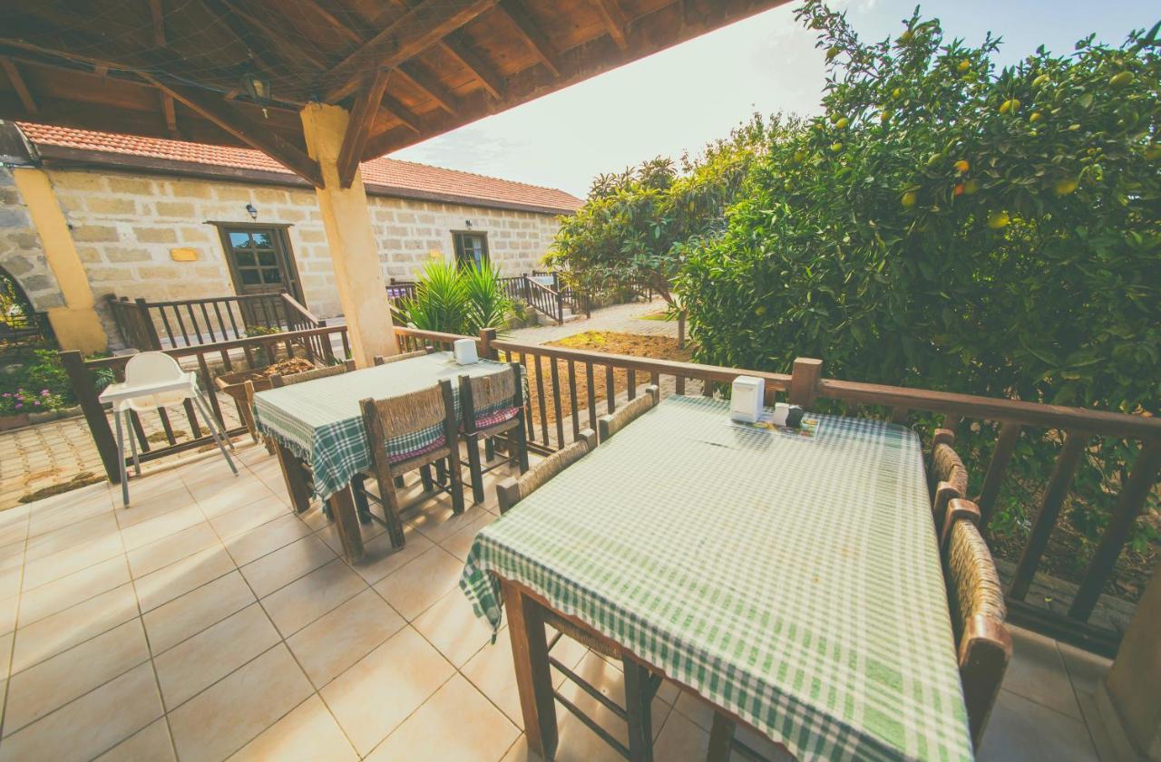 Castle Karpasia Guest House Authentic Atmosphere ! Rizokarpaso ภายนอก รูปภาพ
